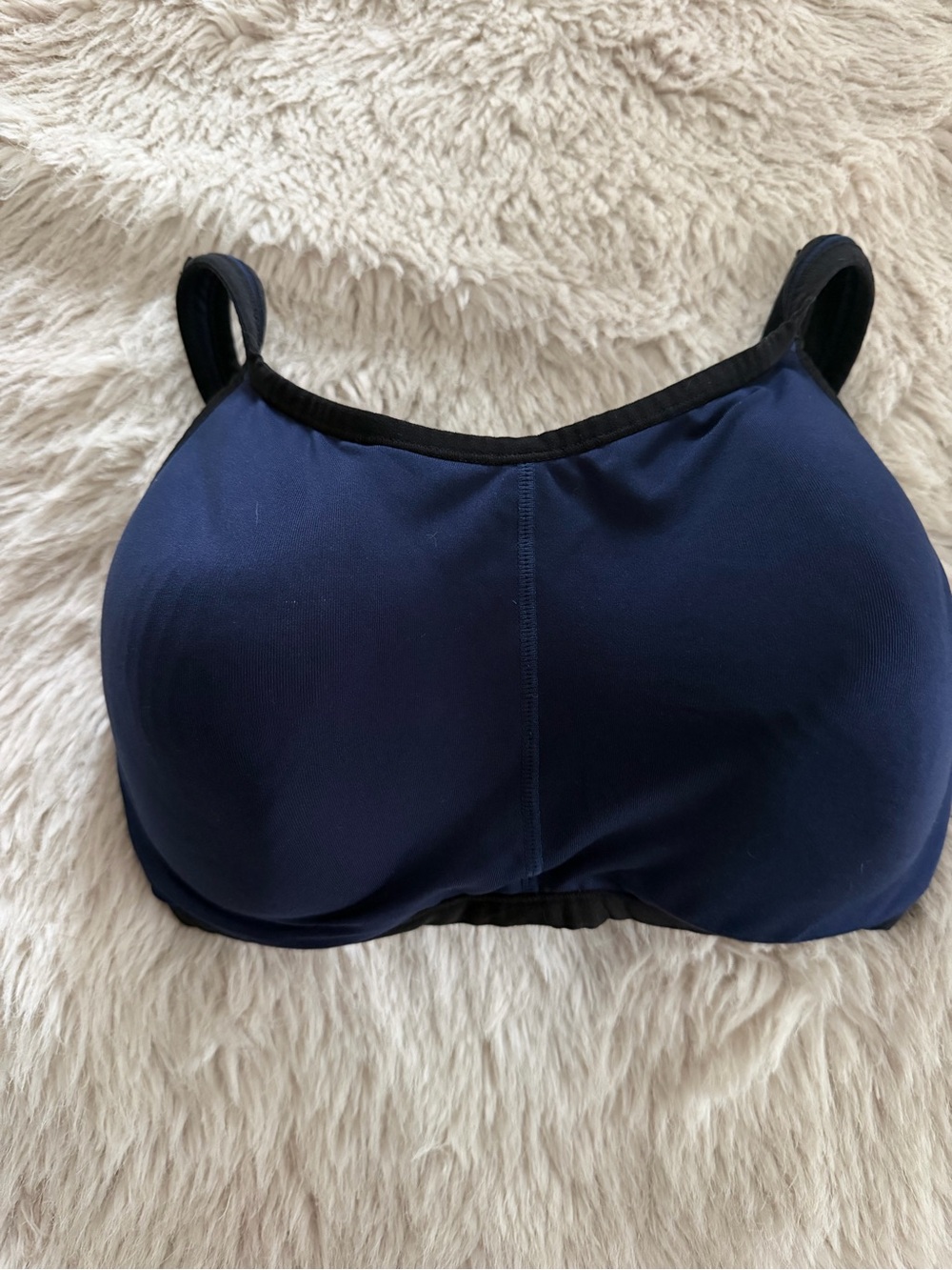 Two Natori Convertible Sports Bras- One Navy and one Black-34G EUC